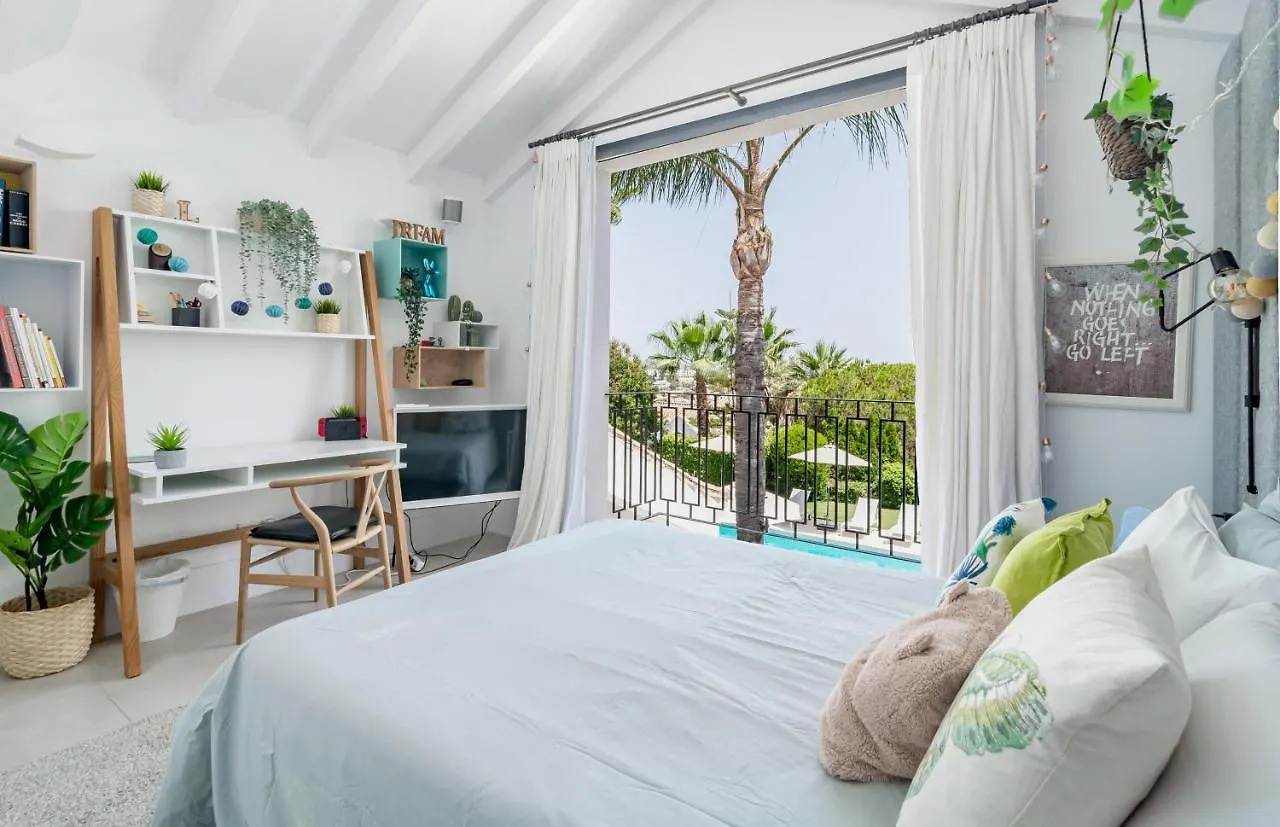 Villa Tuscany Marbella 0*,  Spain